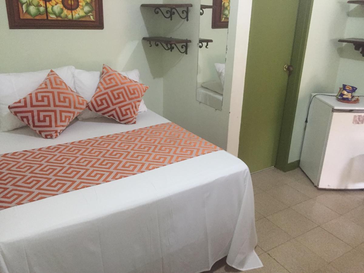 Hosteria De La Plaza Menor Santa Fe de Antioquia Eksteriør bilde