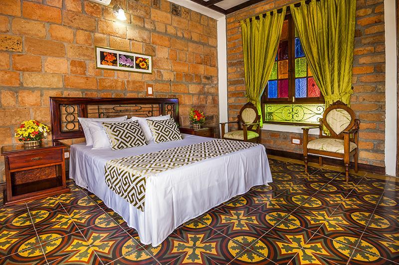 Hosteria De La Plaza Menor Santa Fe de Antioquia Eksteriør bilde